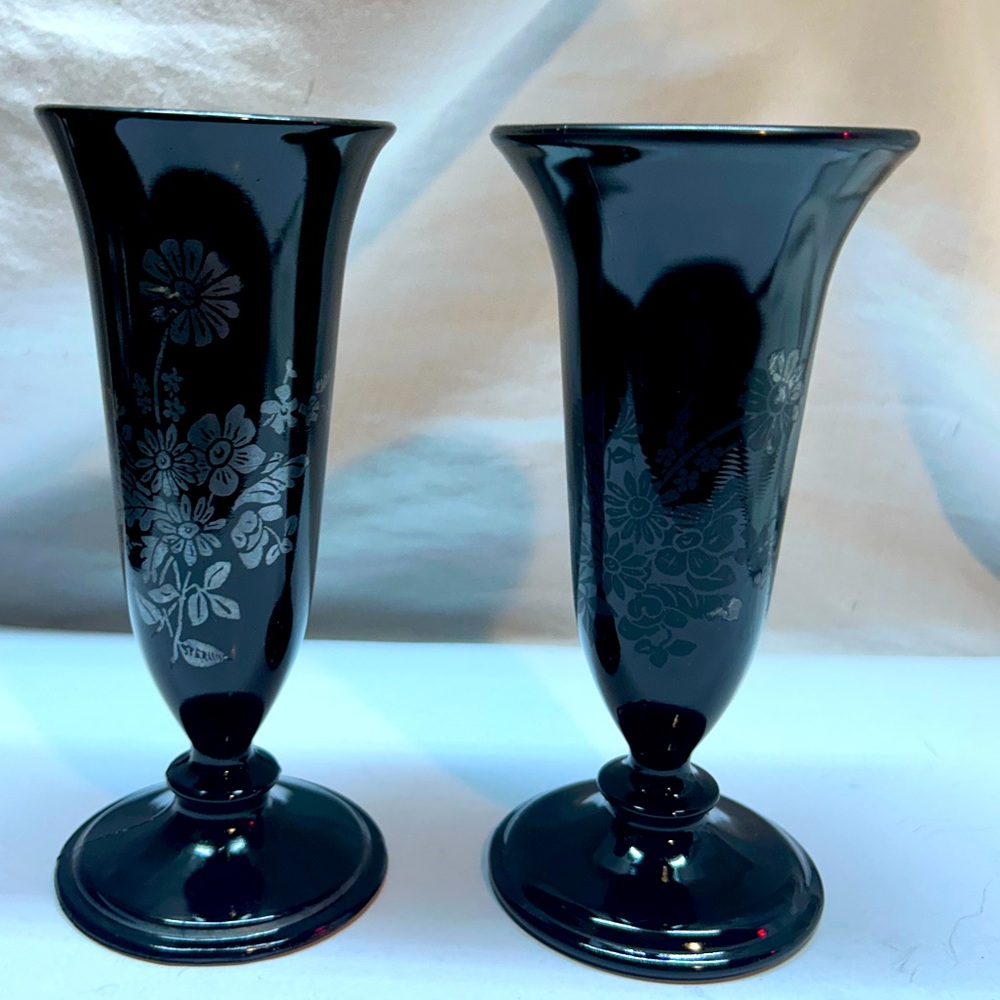 L. E. Smith Black Amethyst Silver Floral 6 1/4" Bud Vases Vintage.